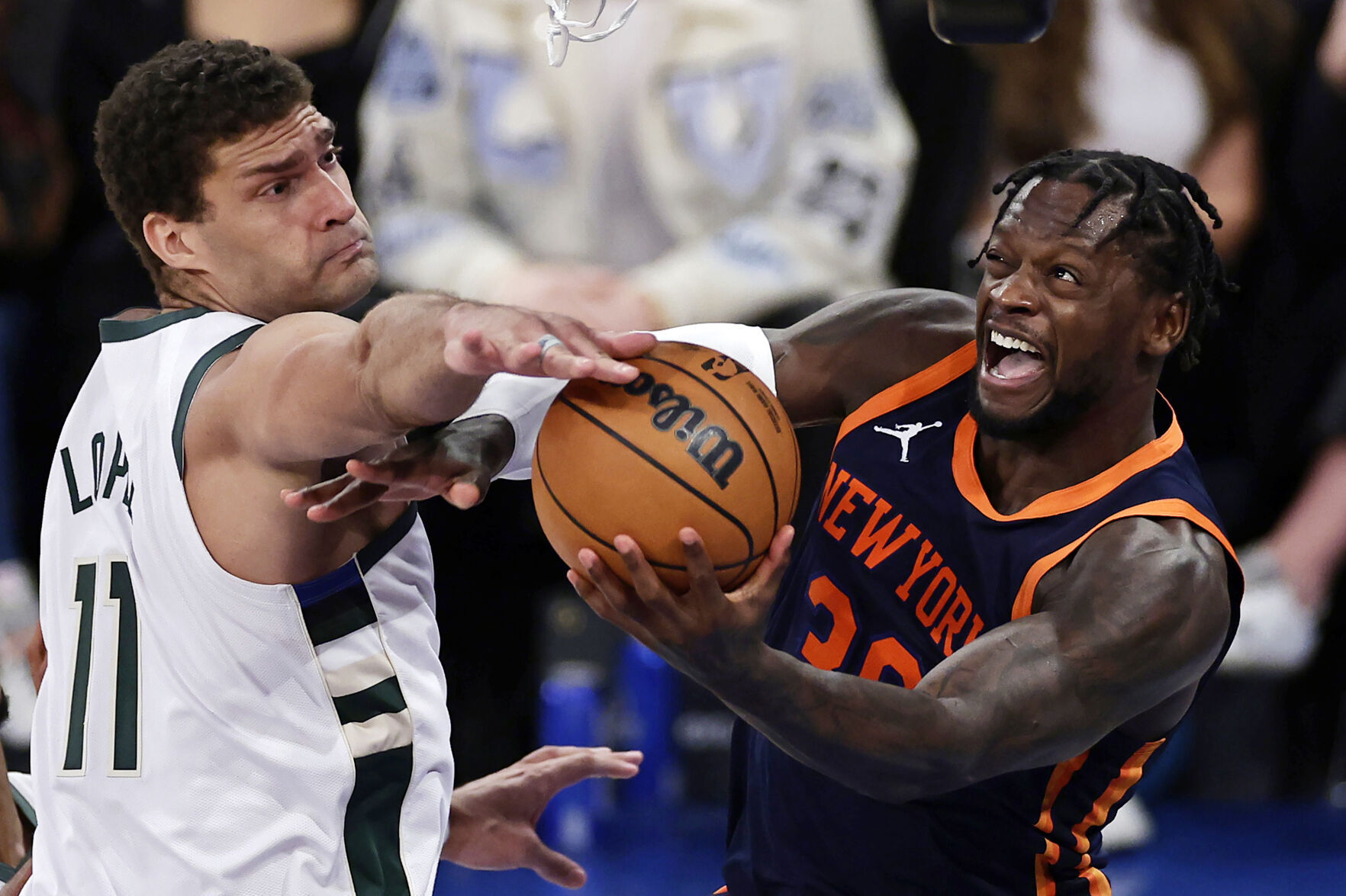APTOPIX Bucks Knicks Basketball
